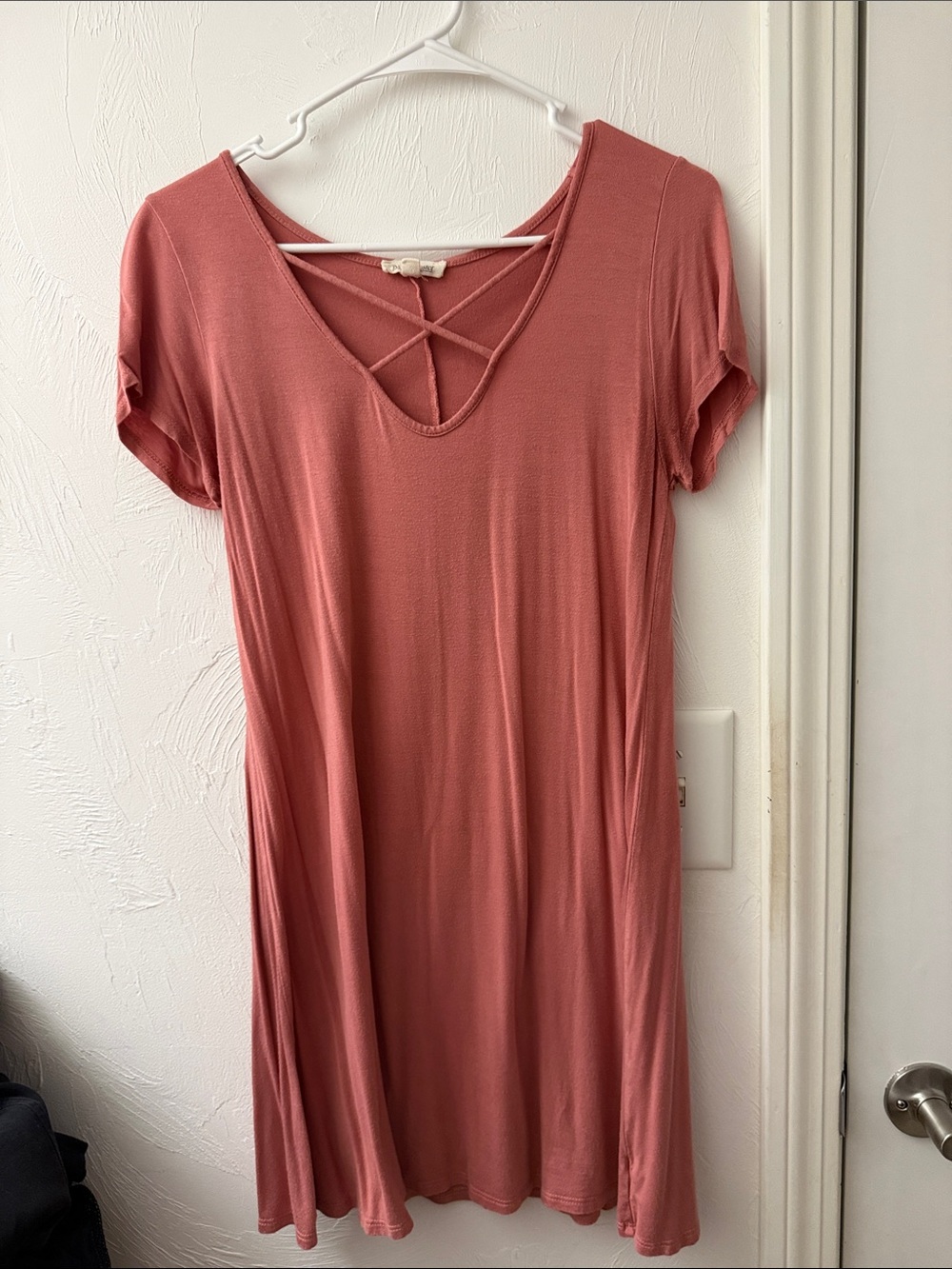 Rolla Coster Dusty Rose Short Sleeve Crisscross V-Neck Tunic